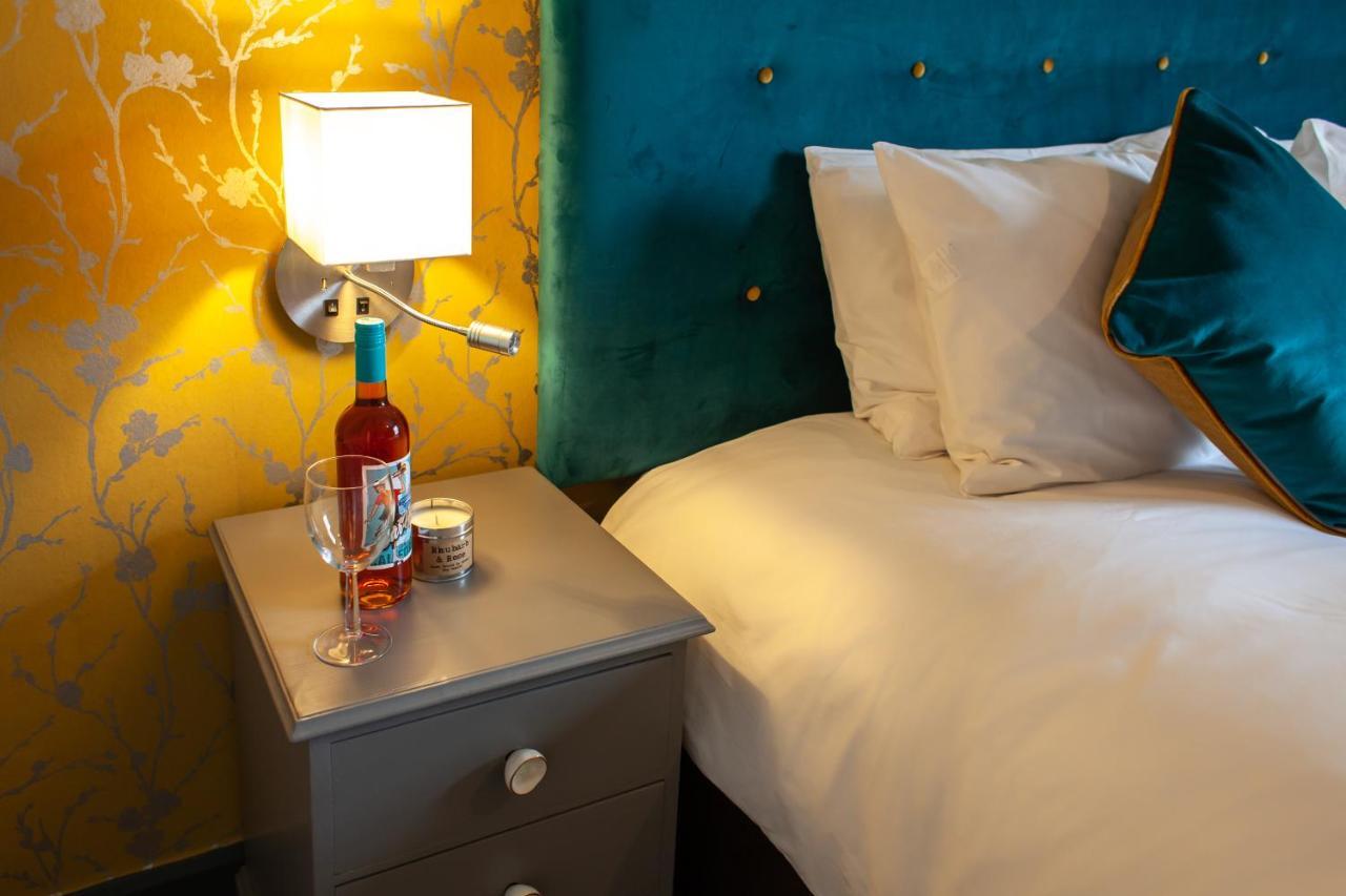 Coach House Inn Dorchester Room photo